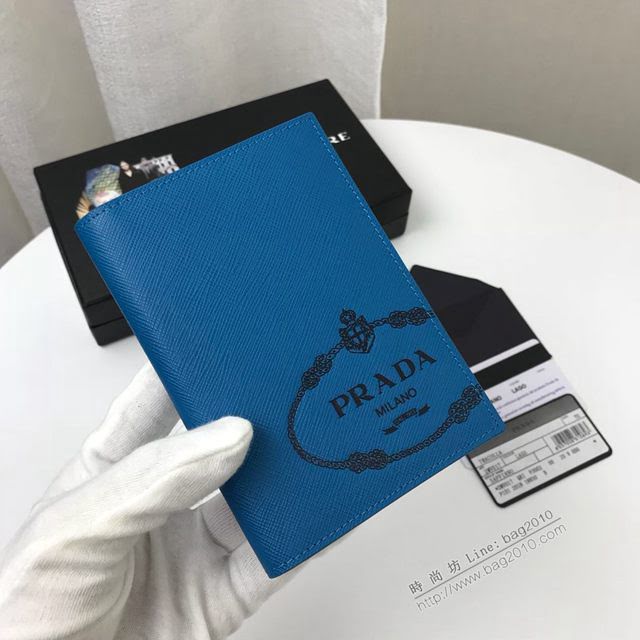 prada護照夾 普拉達專櫃最新十字紋牛皮款 2MV017 PRADA男士護照夾  pyd2110